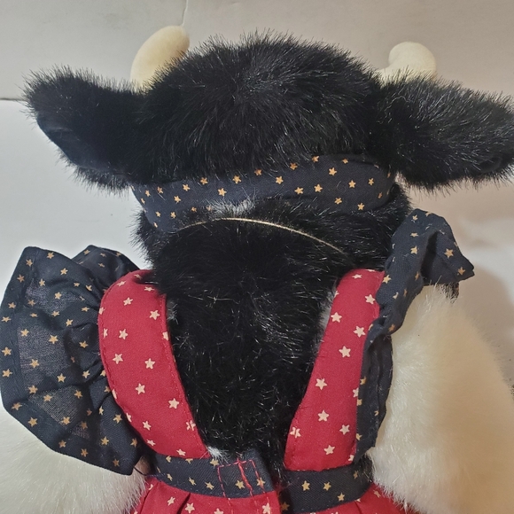 Betsey B. Hoofenudder-Boyds Bears Cow #93553V QVC Exclusive Hard to Find - Picture 8 of 15